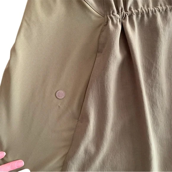 Lululemon Mesh Overlay High-Neck Dress Bronze Green Size 8 GUV - Picture 9 of 13